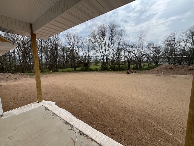Building Photo - Beautiful, brand-new, 3-bedroom, 2-bath home in Nixa with a 3-car garage.