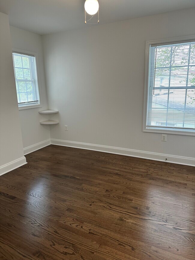 Building Photo - 5628 7th Rd S