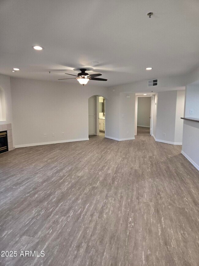 Building Photo - 5104 N 32nd St