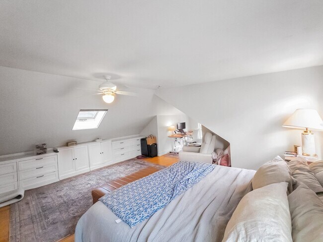 Building Photo - 23 Kingsboro Park