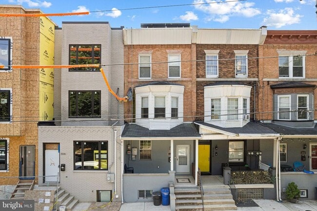 Building Photo - 2328 Reed St