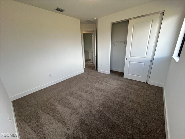 Building Photo - 5835 Cassidy Ln