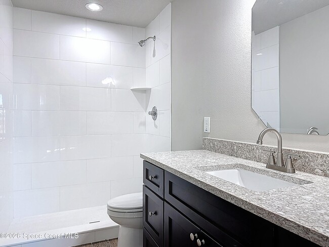 Building Photo - 498 L M Davey Ln