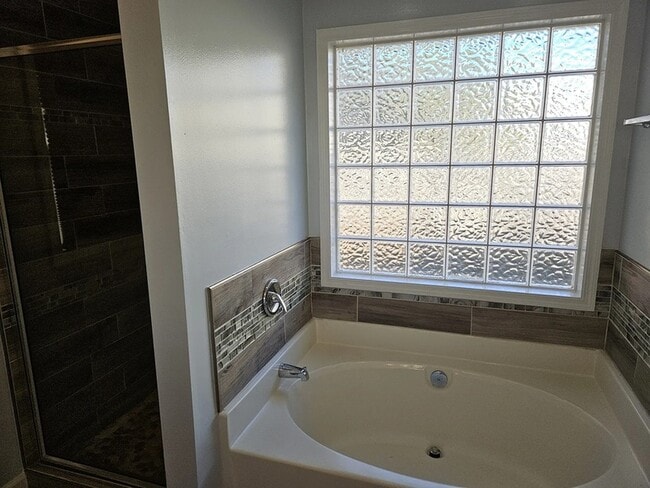 Building Photo - 212 Longleaf Pines Dr