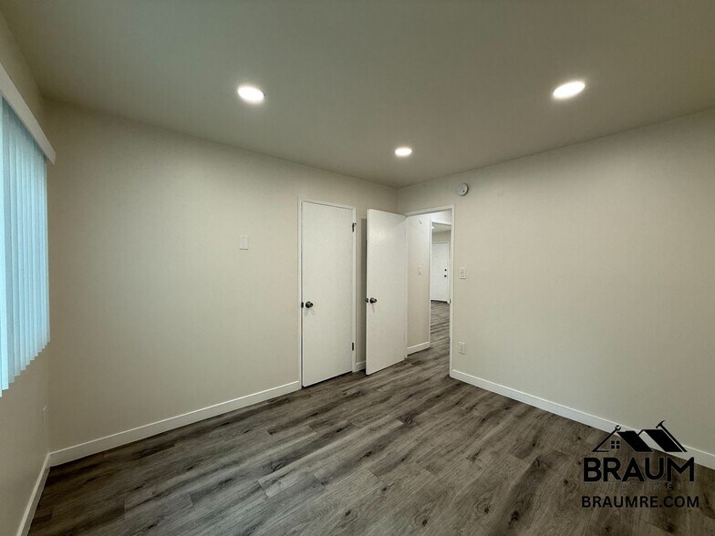 Building Photo - 5611 Fulcher Ave