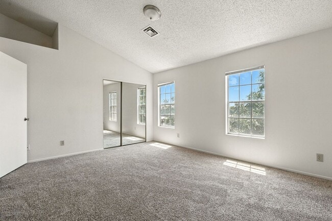 Building Photo - Brand new carpet!