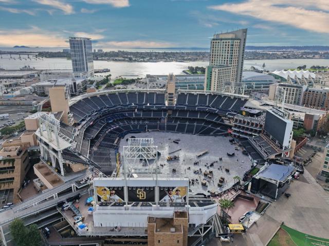 Building Photo - 321 Tenth Ave