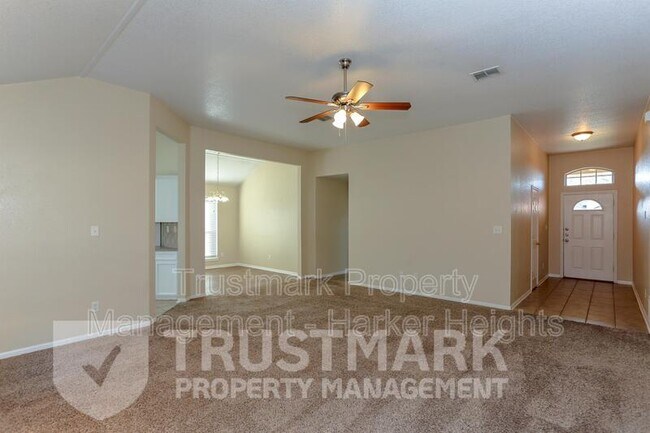 Building Photo - 4300 Capri Dr