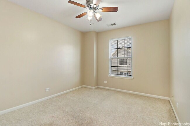 Building Photo - 719 Hanbury Dr