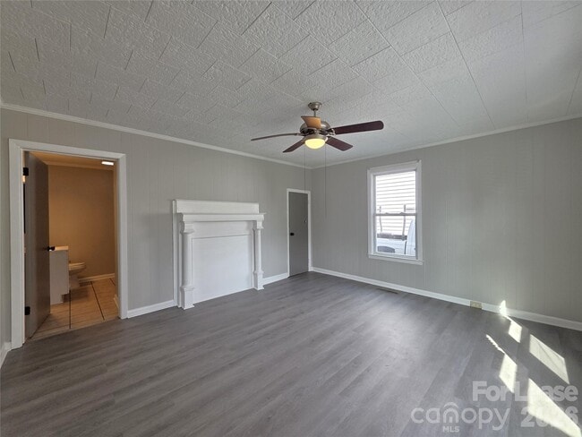 Building Photo - 1212 N Church St