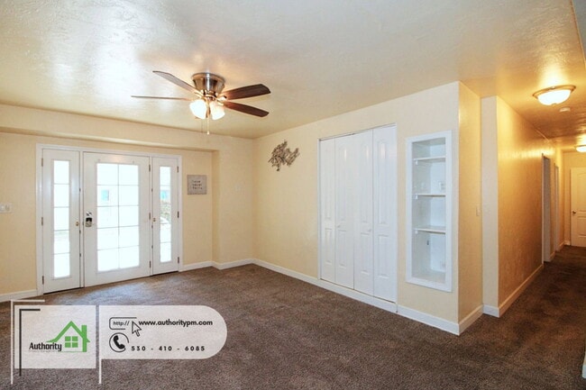 Building Photo - 2391 Placer St