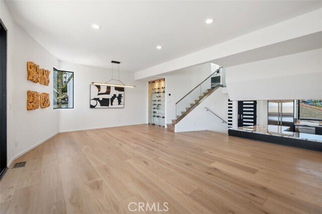 Building Photo - 31868 Circle Dr