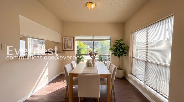 Building Photo - 3729 Thistlemont Dr