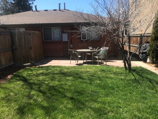 Building Photo - 2326 Lowell Blvd