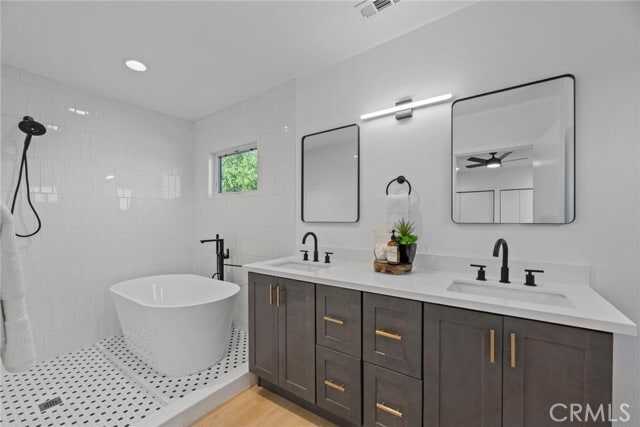 Building Photo - 357 Cornwell St