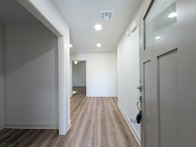 Building Photo - 1116 Black Jack Dr