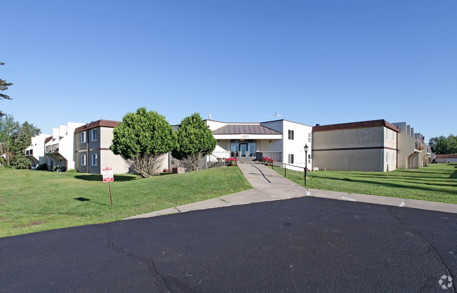 Building Photo - Ridgewood Apartments
