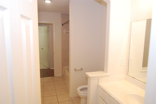 Building Photo - 2834 Lockeridge Pines Dr
