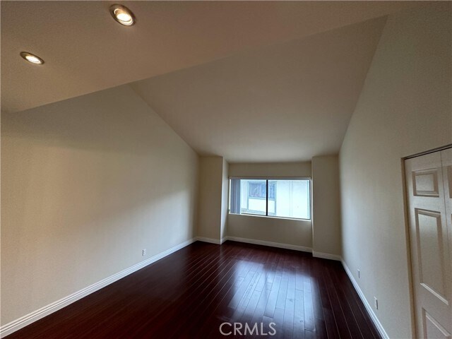 Building Photo - 22865 Del Valle St