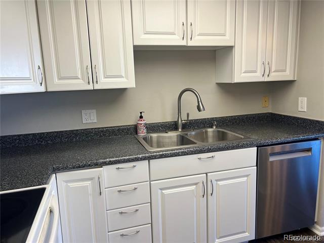 Building Photo - 13850 E Marina Dr