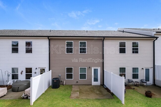 Building Photo - 5350 Fox Den Rd