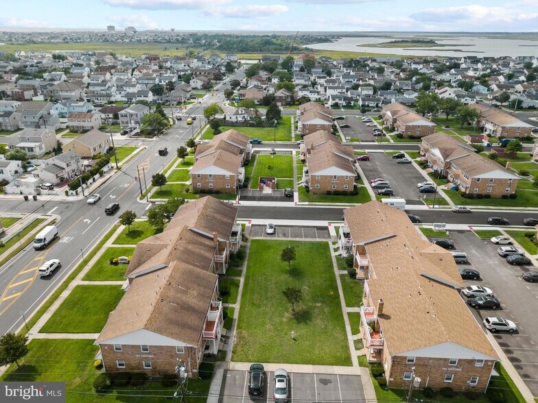 Building Photo - 5410 Suffolk Ct