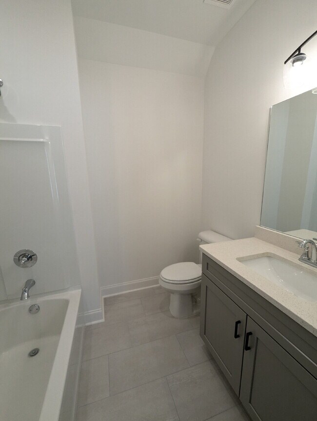 Building Photo - 514 Mdw Crst Cir