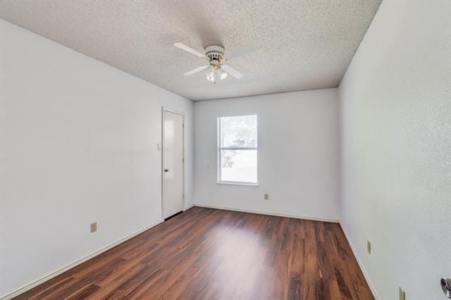 Building Photo - 5520 Creekridge Dr