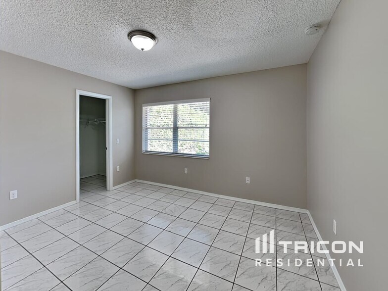 Building Photo - 7116 Green Needle Dr