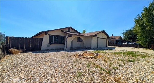 Building Photo - 10707 White Ave