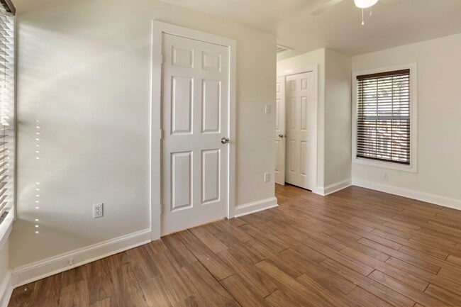 Building Photo - 4606 Antha St