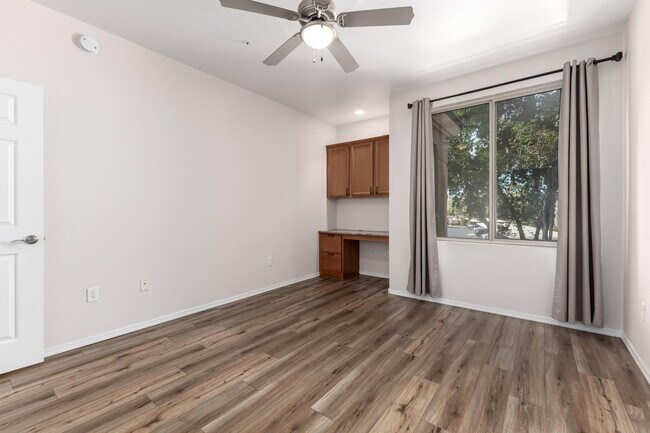 Building Photo - 29606 N Tatum Blvd