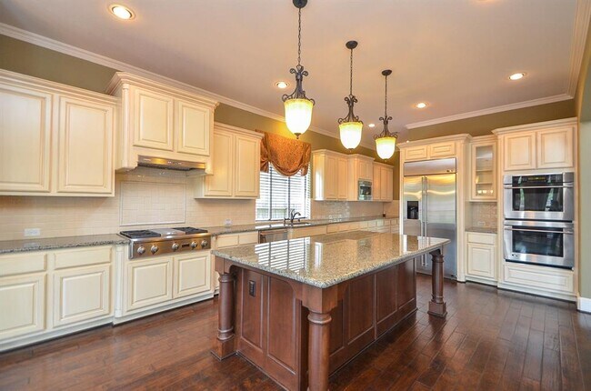 Building Photo - 27411 Robillard Springs Ln