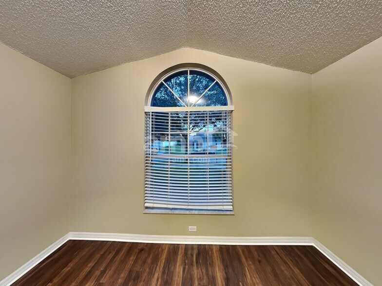 Building Photo - 13533 Tetherline Trl