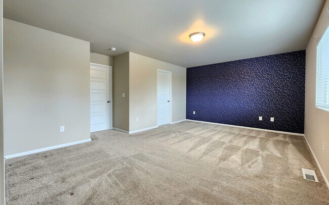 Building Photo - 4 Bedroom Home in Marysville Available Now!
