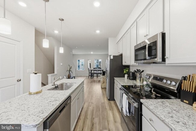 Building Photo - 336 Mineral Springs Rd