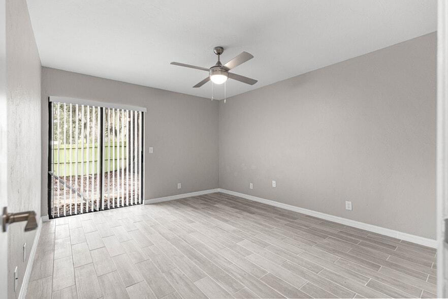 Building Photo - 4151 SE 22nd Ave