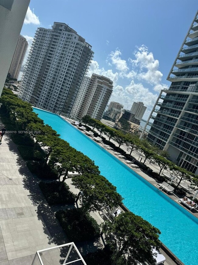 Building Photo - 475 Brickell Ave