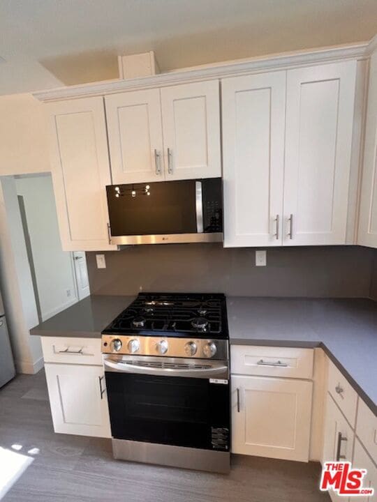 Building Photo - 841 N Kilkea Dr