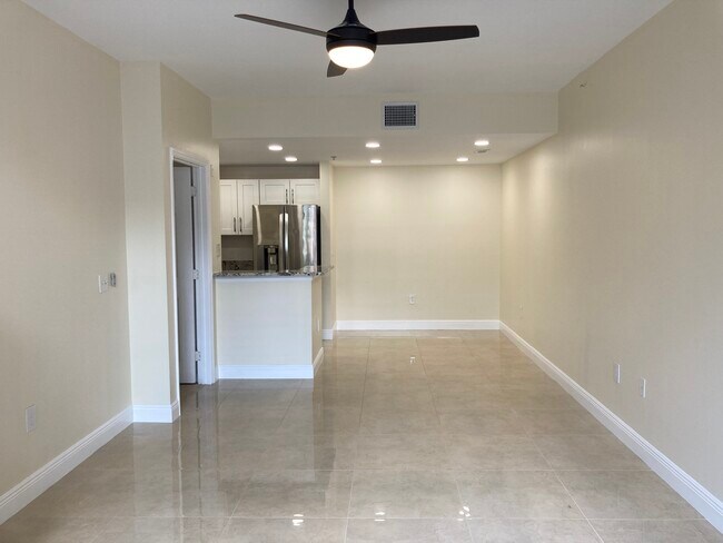 Dinning room - 2001 SE 10th Ave