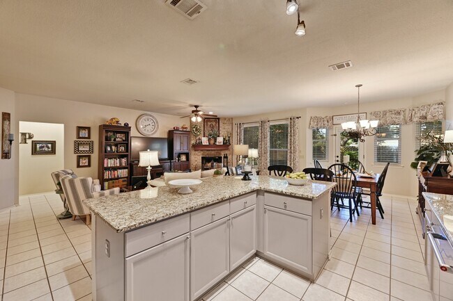 Building Photo - 2508 Sonoma Cv