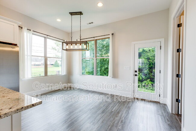 Building Photo - 101 Bellagio Villas Dr