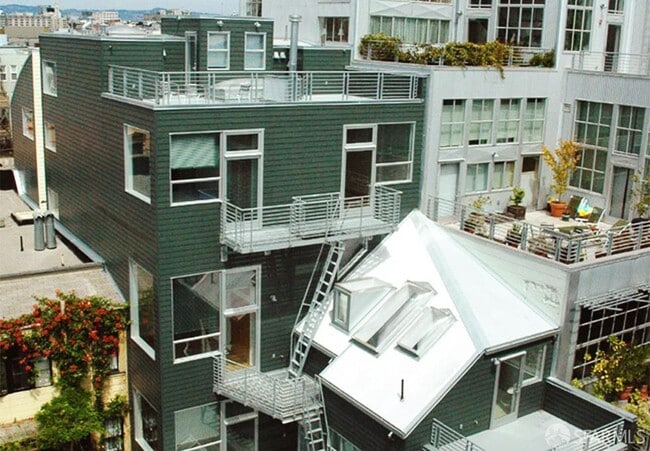 Building Photo - 52 Rausch St