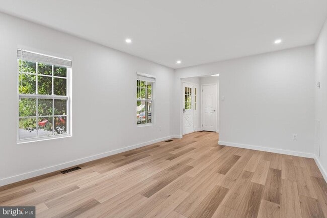 Building Photo - 6139 Franconia Station Ln