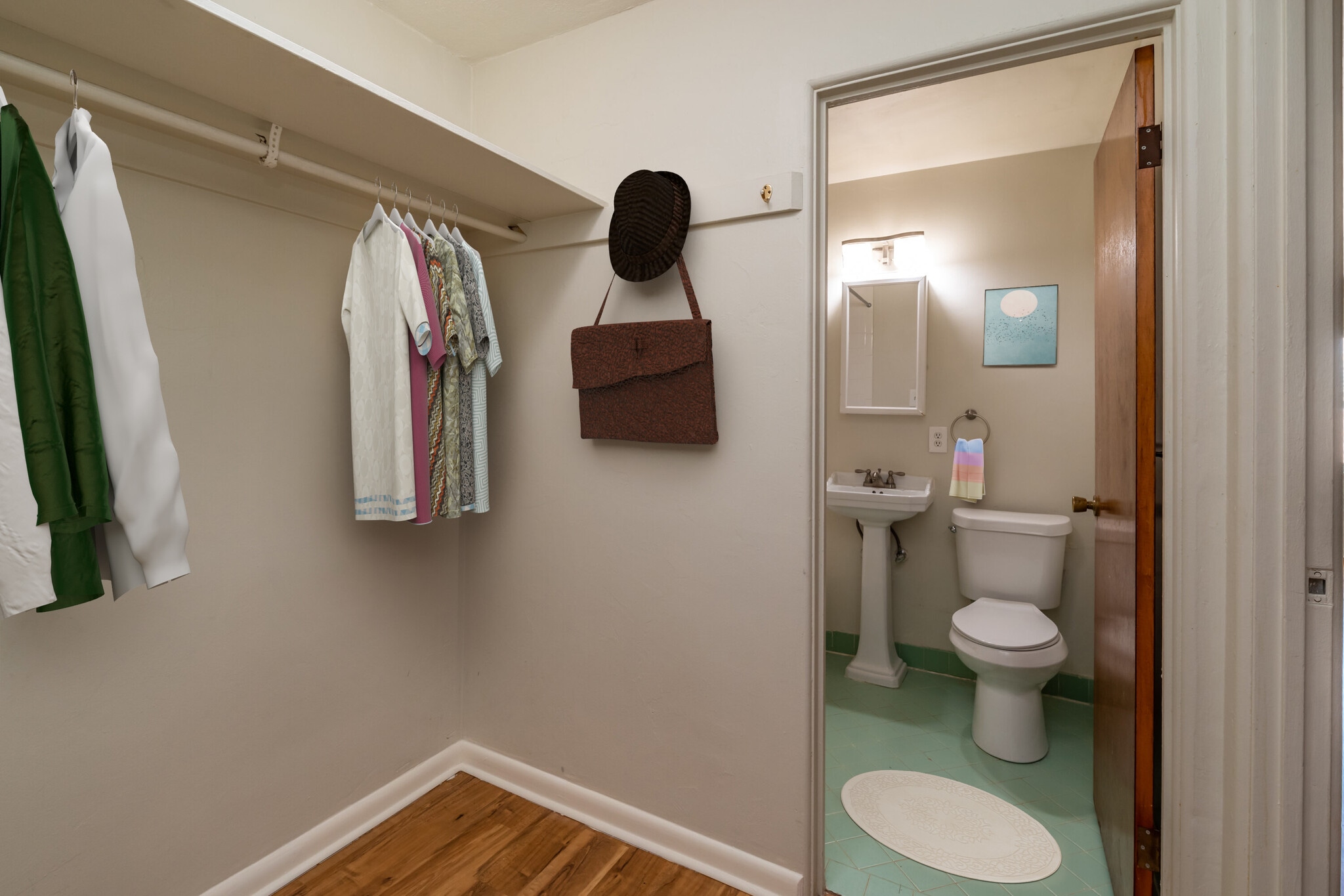 Building Photo - 456 N Logan St