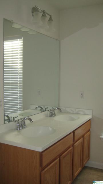 Building Photo - 8408 Saylor Ct