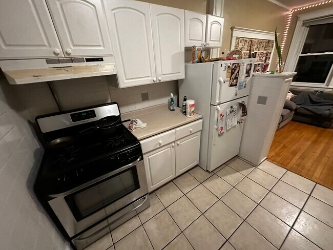 Building Photo - 54 Egmont St