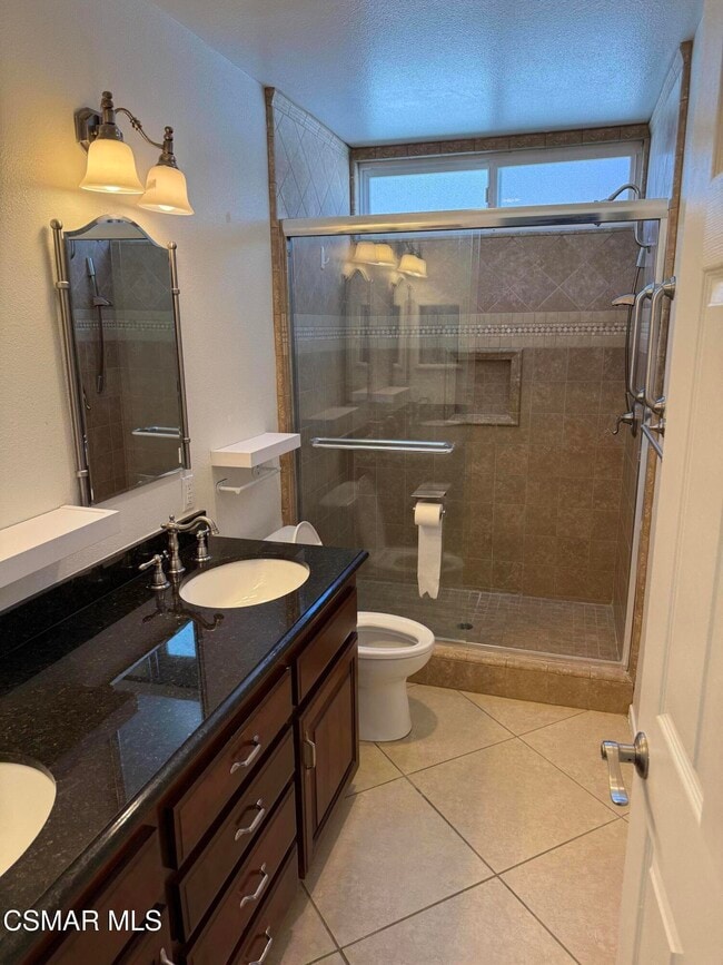 Building Photo - 2737 E Sierra Dr