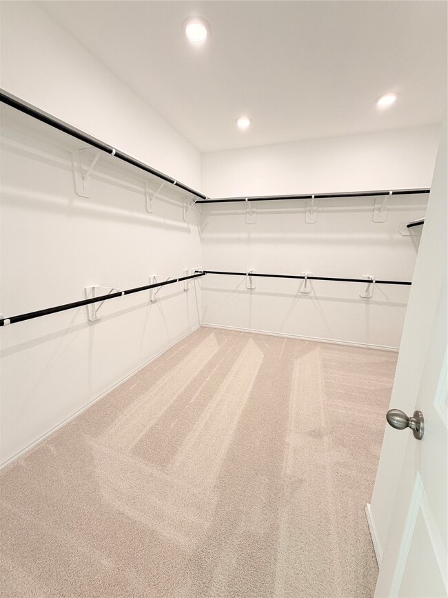 Building Photo - 22403 Sawmill Pass Ln