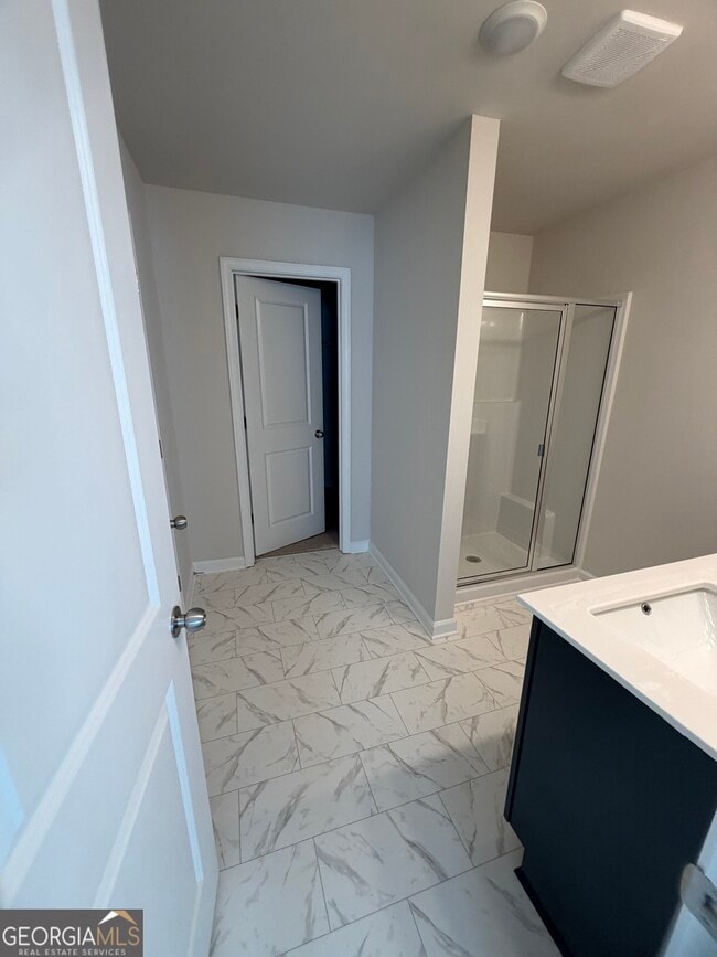 Building Photo - 6389 Sundowner Pl